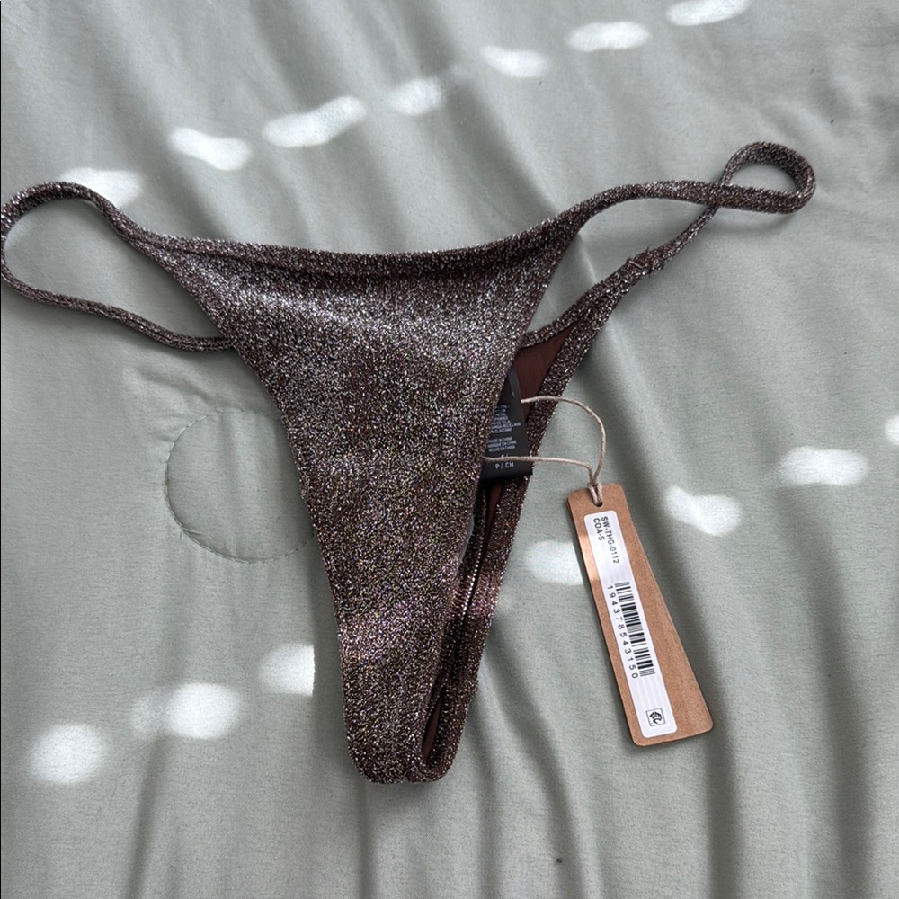 SKIMS- BRAND NEW NEVER WORN TAG STILL ON. Shimmering Brown Bikini Bottom